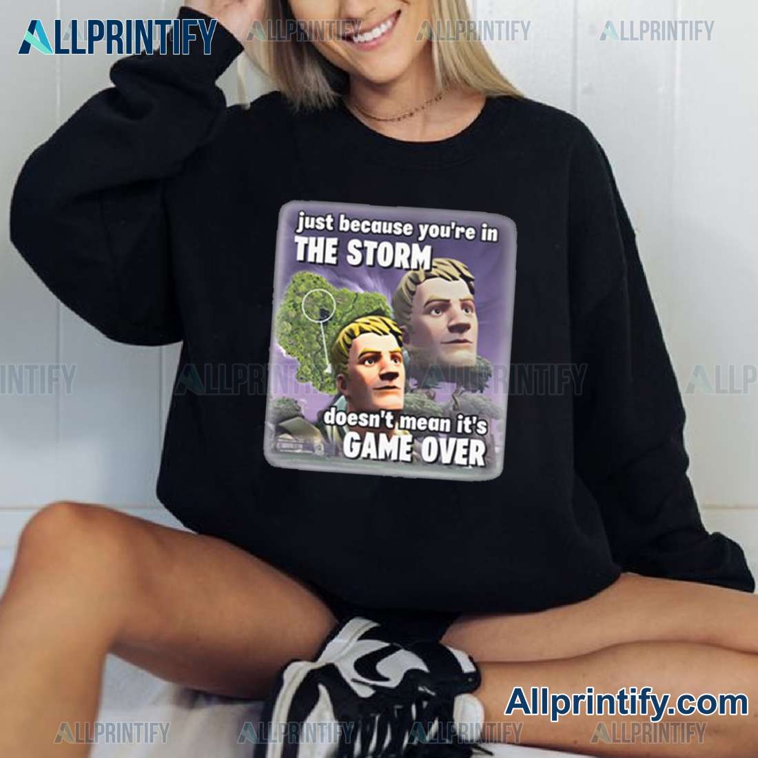 Just Because Youre In The Storm Doesn't Mean Its Game Over T-shirt Ur8tkm7