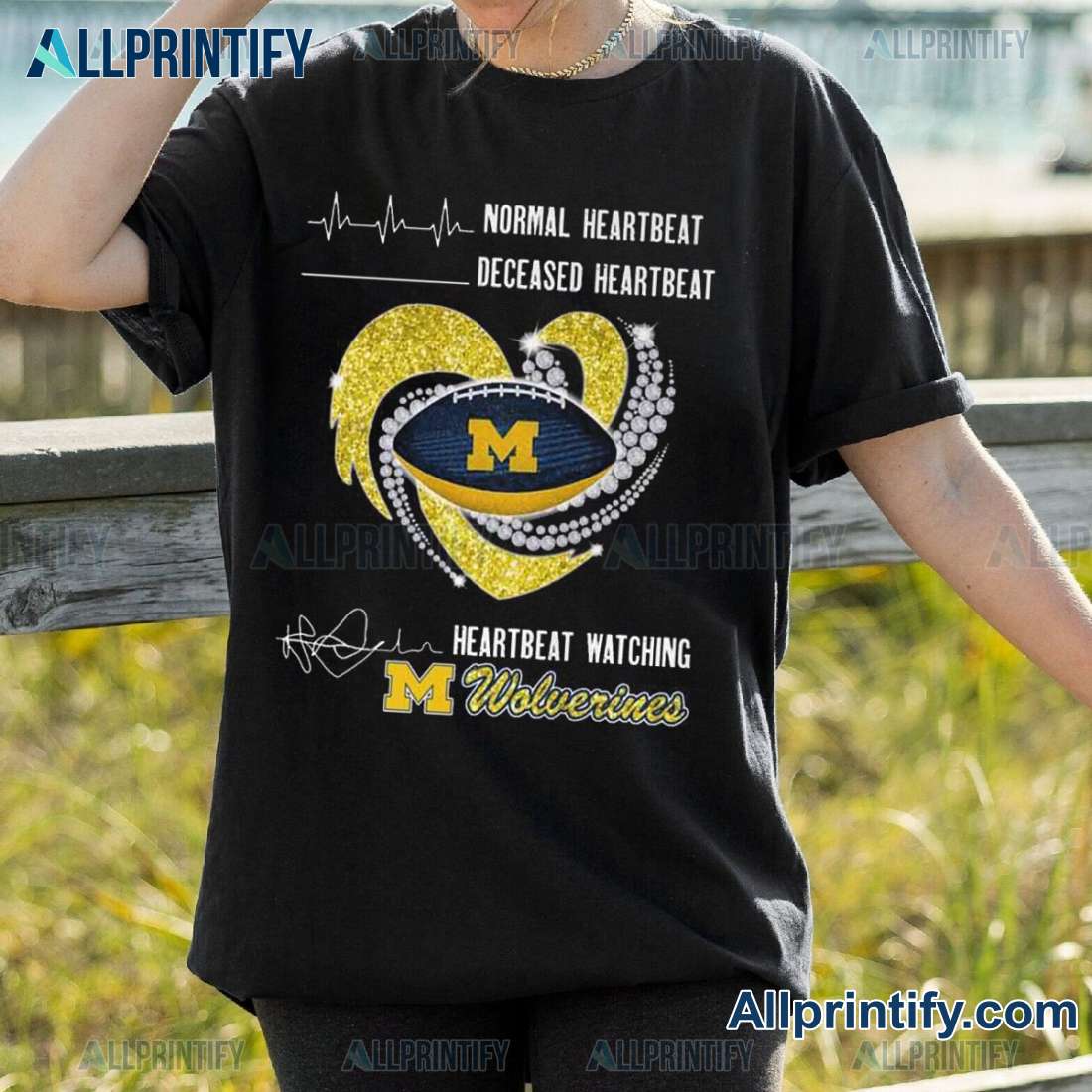 Heartbeat Watching Michigan Wolverines 2025 Graphic Unisex T-shirt 7D64pCs